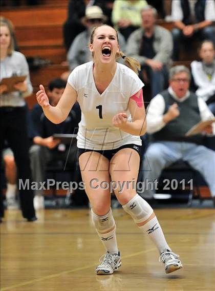 Thumbnail 3 in Corona del Mar vs. Marymount (CIF SS D1A Final) photogallery.