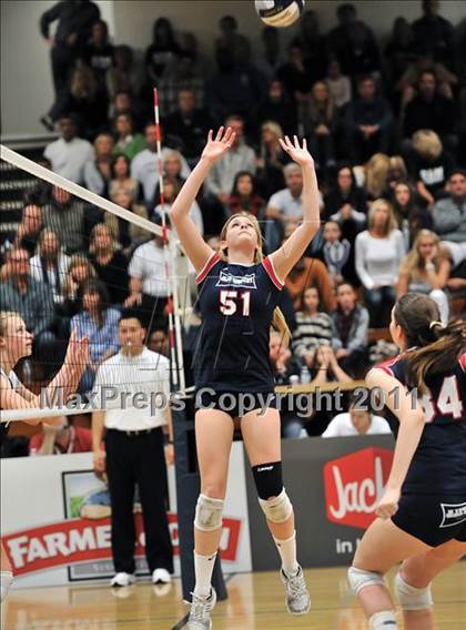 Thumbnail 1 in Corona del Mar vs. Marymount (CIF SS D1A Final) photogallery.