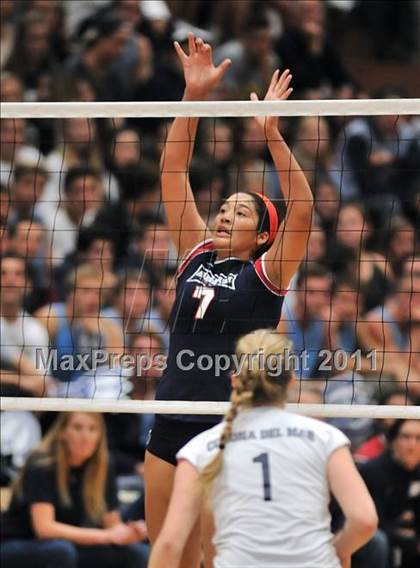 Thumbnail 2 in Corona del Mar vs. Marymount (CIF SS D1A Final) photogallery.