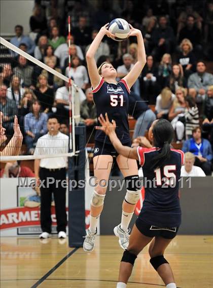 Thumbnail 1 in Corona del Mar vs. Marymount (CIF SS D1A Final) photogallery.