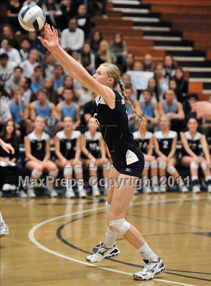 Thumbnail 3 in Corona del Mar vs. Marymount (CIF SS D1A Final) photogallery.