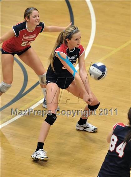 Thumbnail 1 in Corona del Mar vs. Marymount (CIF SS D1A Final) photogallery.