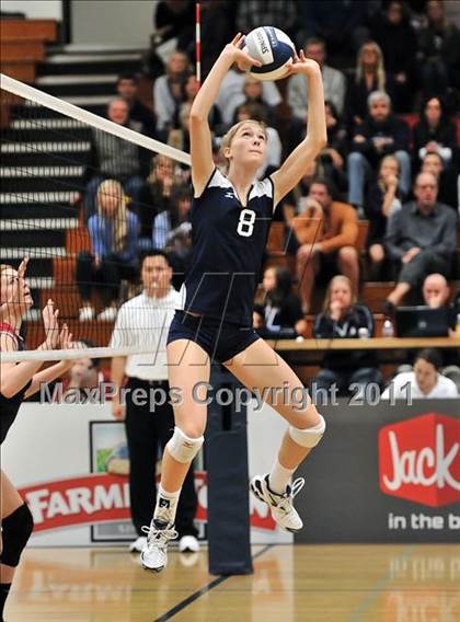 Thumbnail 2 in Corona del Mar vs. Marymount (CIF SS D1A Final) photogallery.