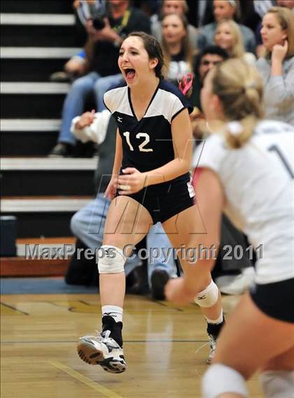 Thumbnail 1 in Corona del Mar vs. Marymount (CIF SS D1A Final) photogallery.