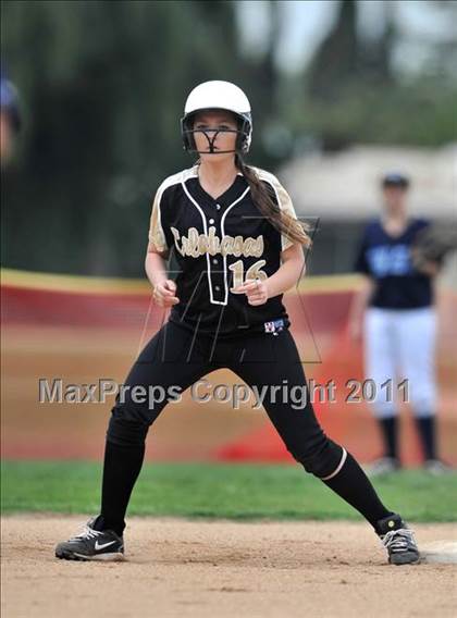 Thumbnail 3 in Corona del Mar vs. Calabasas (Whittier Tournament) photogallery.