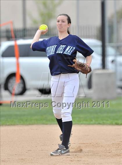 Thumbnail 2 in Corona del Mar vs. Calabasas (Whittier Tournament) photogallery.