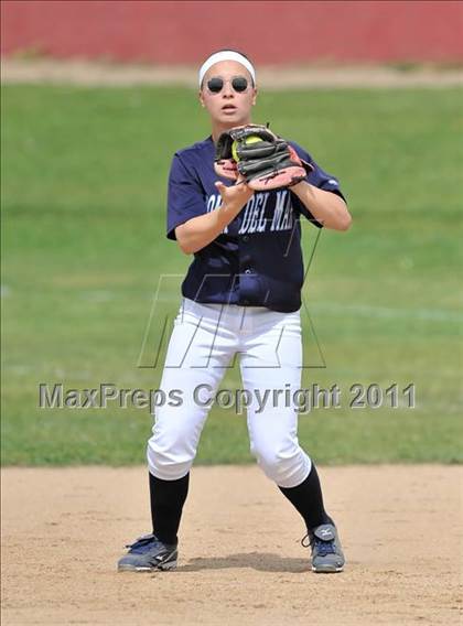 Thumbnail 2 in Corona del Mar vs. Calabasas (Whittier Tournament) photogallery.