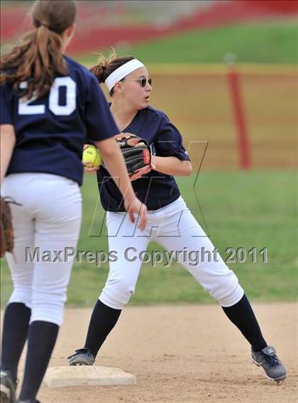 Thumbnail 2 in Corona del Mar vs. Calabasas (Whittier Tournament) photogallery.