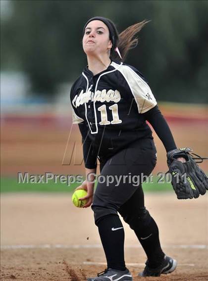 Thumbnail 2 in Corona del Mar vs. Calabasas (Whittier Tournament) photogallery.
