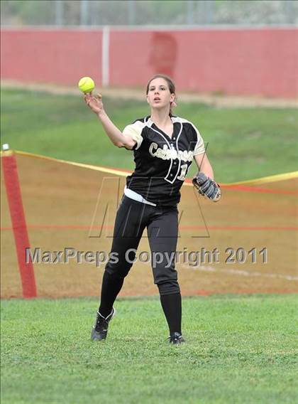 Thumbnail 3 in Corona del Mar vs. Calabasas (Whittier Tournament) photogallery.