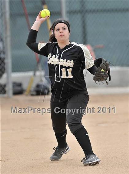 Thumbnail 1 in Corona del Mar vs. Calabasas (Whittier Tournament) photogallery.