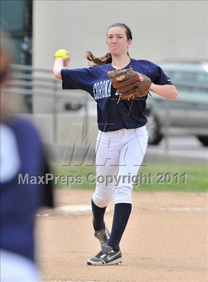 Thumbnail 1 in Corona del Mar vs. Calabasas (Whittier Tournament) photogallery.
