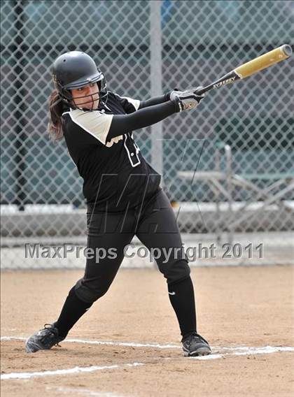 Thumbnail 1 in Corona del Mar vs. Calabasas (Whittier Tournament) photogallery.