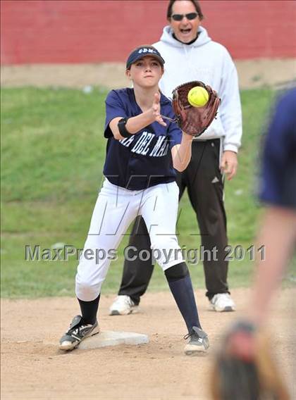 Thumbnail 2 in Corona del Mar vs. Calabasas (Whittier Tournament) photogallery.
