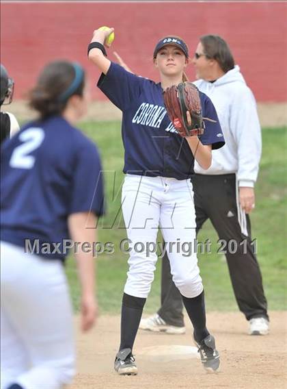 Thumbnail 3 in Corona del Mar vs. Calabasas (Whittier Tournament) photogallery.
