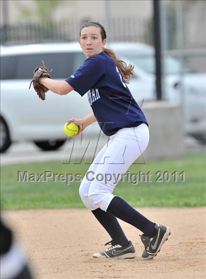 Thumbnail 2 in Corona del Mar vs. Calabasas (Whittier Tournament) photogallery.