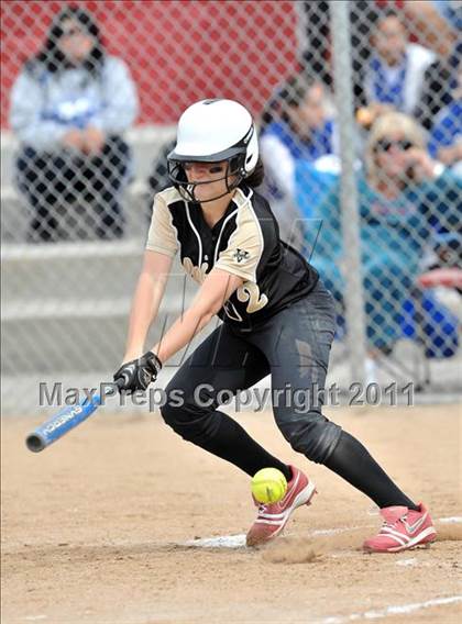 Thumbnail 1 in Corona del Mar vs. Calabasas (Whittier Tournament) photogallery.