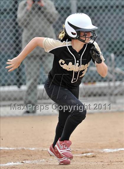Thumbnail 2 in Corona del Mar vs. Calabasas (Whittier Tournament) photogallery.