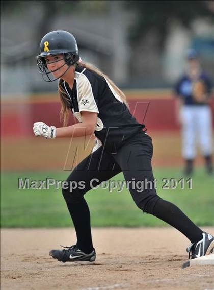 Thumbnail 3 in Corona del Mar vs. Calabasas (Whittier Tournament) photogallery.