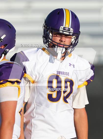 Thumbnail 2 in FR: Sunrise Mountain @ Canyon View photogallery.