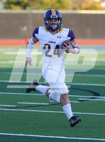 Thumbnail 1 in FR: Sunrise Mountain @ Canyon View photogallery.