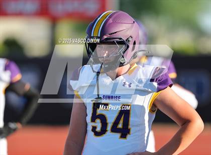 Thumbnail 1 in FR: Sunrise Mountain @ Canyon View photogallery.