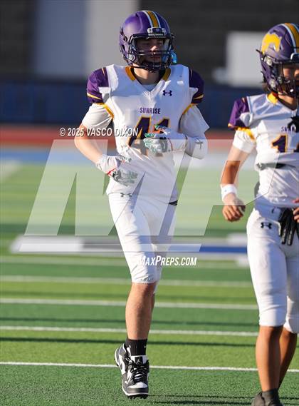 Thumbnail 2 in FR: Sunrise Mountain @ Canyon View photogallery.