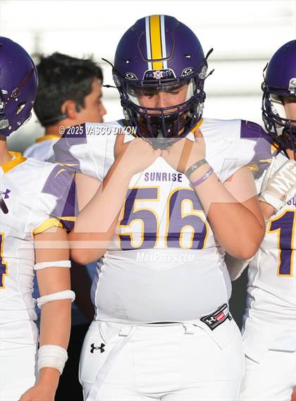 Thumbnail 1 in FR: Sunrise Mountain @ Canyon View photogallery.