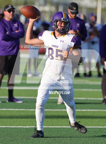 Thumbnail 2 in FR: Sunrise Mountain @ Canyon View photogallery.