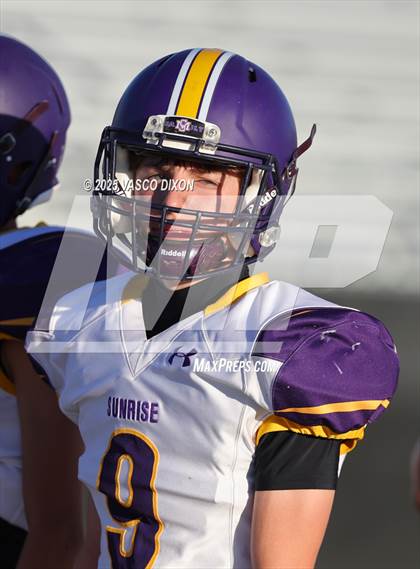 Thumbnail 3 in FR: Sunrise Mountain @ Canyon View photogallery.