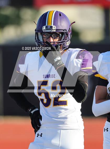 Thumbnail 2 in FR: Sunrise Mountain @ Canyon View photogallery.