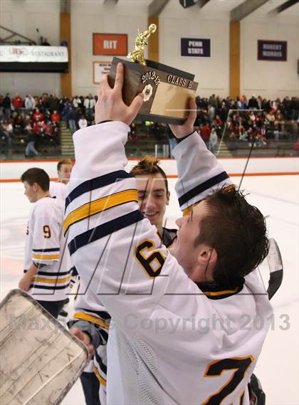 Thumbnail 1 in Webster Thomas v. Churchville Chili (Section 5 Class B Final) photogallery.