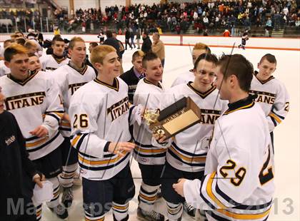Thumbnail 3 in Webster Thomas v. Churchville Chili (Section 5 Class B Final) photogallery.