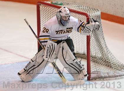 Thumbnail 3 in Webster Thomas v. Churchville Chili (Section 5 Class B Final) photogallery.