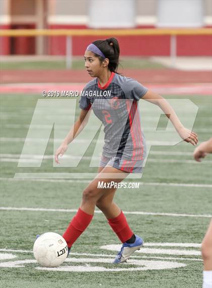 Thumbnail 3 in Juarez-Lincoln vs Harlingen (UIL 6A Area Playoff) photogallery.