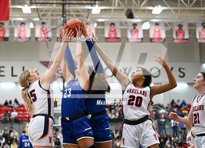 Thumbnail 2 in Wakeland vs. Peaster photogallery.