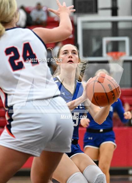 Thumbnail 1 in Wakeland vs. Peaster photogallery.
