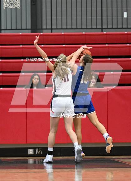 Thumbnail 2 in Wakeland vs. Peaster photogallery.
