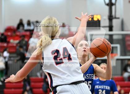 Thumbnail 2 in Wakeland vs. Peaster photogallery.