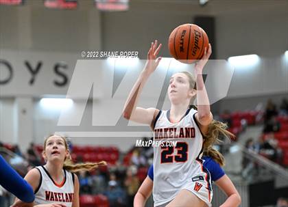 Thumbnail 3 in Wakeland vs. Peaster photogallery.
