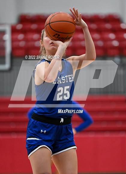 Thumbnail 3 in Wakeland vs. Peaster photogallery.