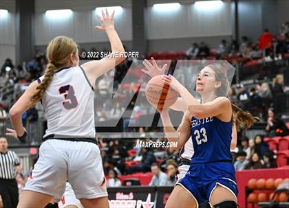 Thumbnail 2 in Wakeland vs. Peaster photogallery.