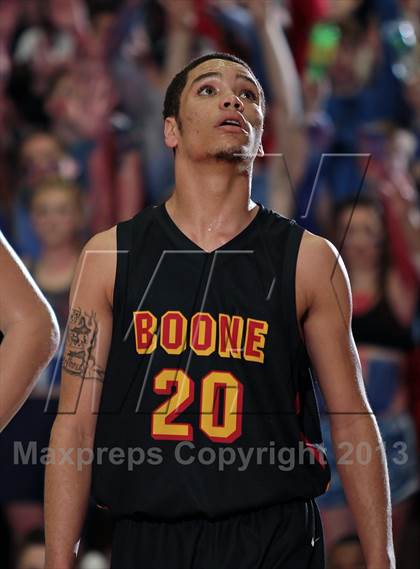 Thumbnail 2 in Daniel Boone vs. Jefferson County (R1AAA Region Quarterfinals) photogallery.