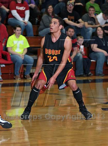 Thumbnail 1 in Daniel Boone vs. Jefferson County (R1AAA Region Quarterfinals) photogallery.