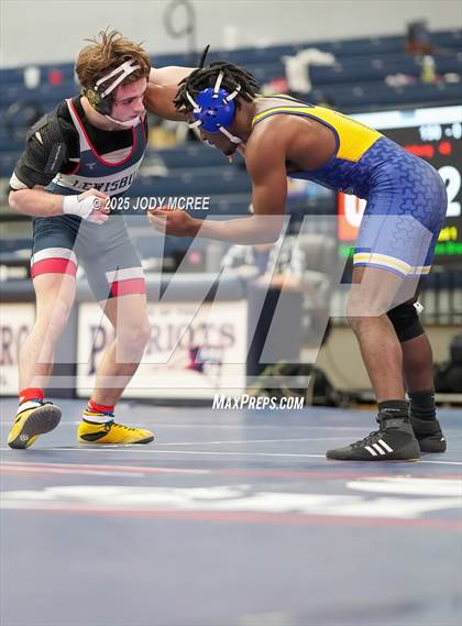 Thumbnail 3 in Lewisburg vs Olive Branch photogallery.