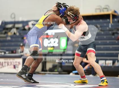 Thumbnail 2 in Lewisburg vs Olive Branch photogallery.