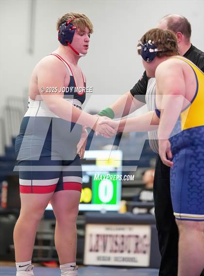 Thumbnail 2 in Lewisburg vs Olive Branch photogallery.