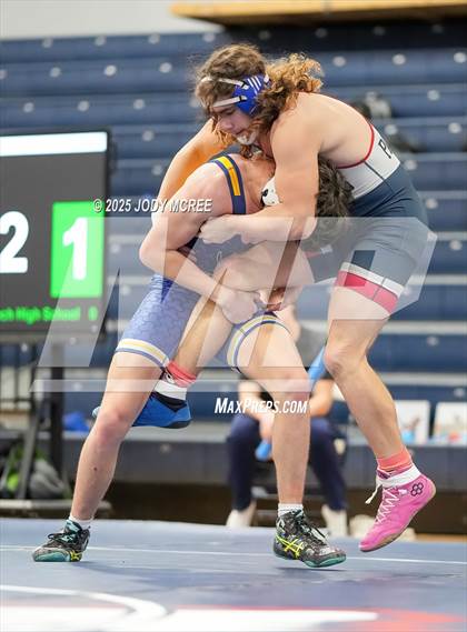Thumbnail 2 in Lewisburg vs Olive Branch photogallery.