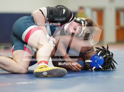 Thumbnail 1 in Lewisburg vs Olive Branch photogallery.