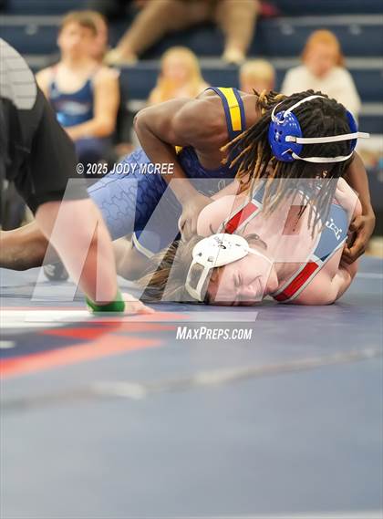 Thumbnail 1 in Lewisburg vs Olive Branch photogallery.